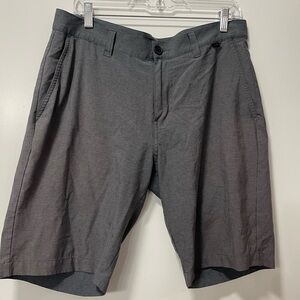 Travis Matthew Men’s Golf Shorts 10 inch inseam Size 34 Gray Charcoal